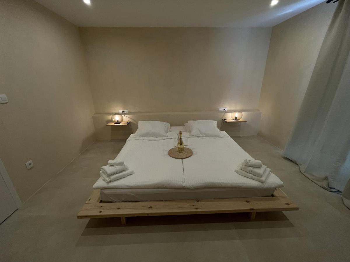 Cozy Apartment Matijas With Private Parking And Terrace Split Exterior photo